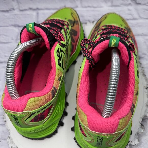 Saucony Xodus 6.0 Vibram Trail Running Shoes Women's Size 8 Neon Sneakers - Picture 8 of 13